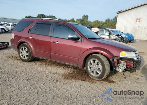 2008 Ford Taurus X Limited z USA, uszkodzony, nr VIN 1FMDK06W38GA03819
